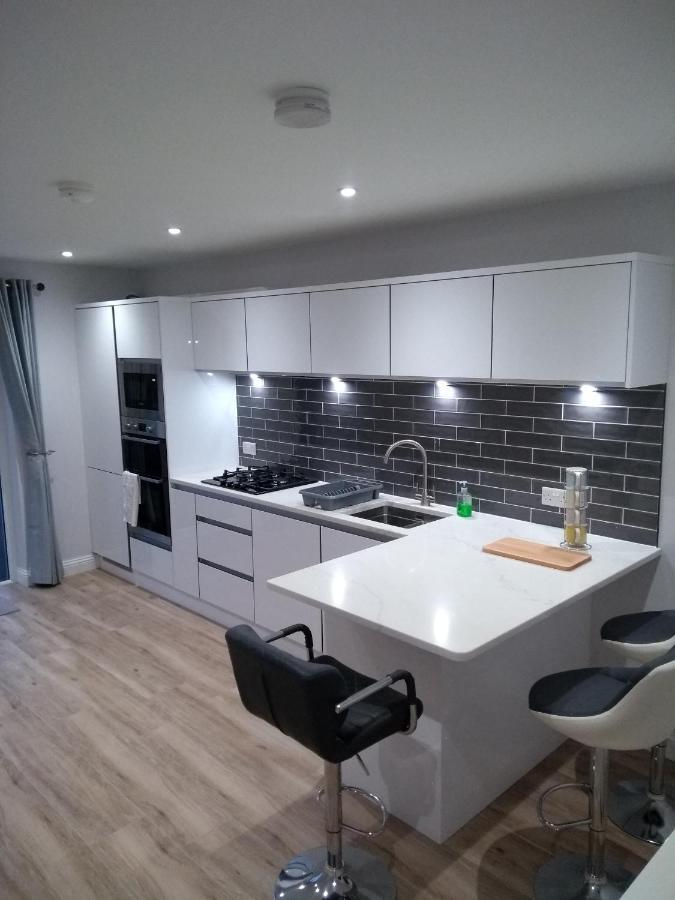 Luxury Lägenhet Ballyvoy Exteriör bild